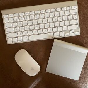 *Read Description* Apple Magic Wireless Keyboard, Trackpad and Mouse